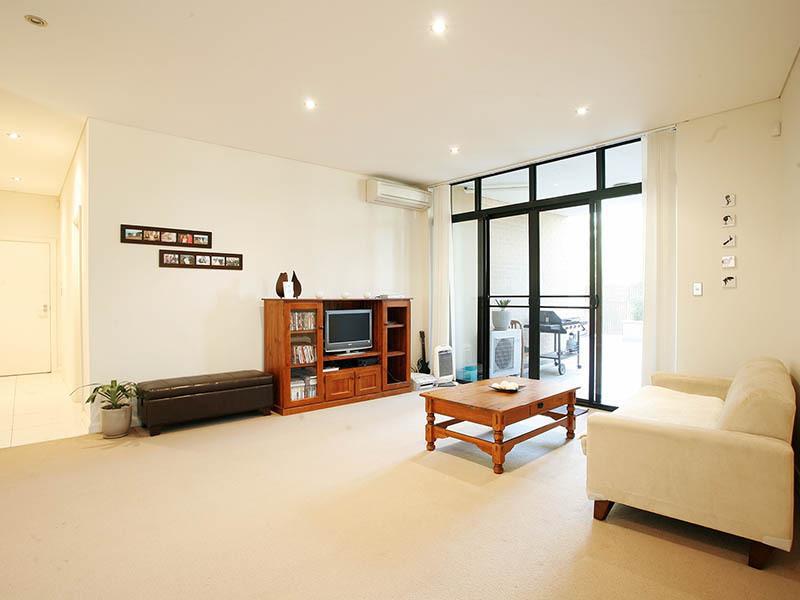 98/2-4 Purser Avenue, Castle Hill