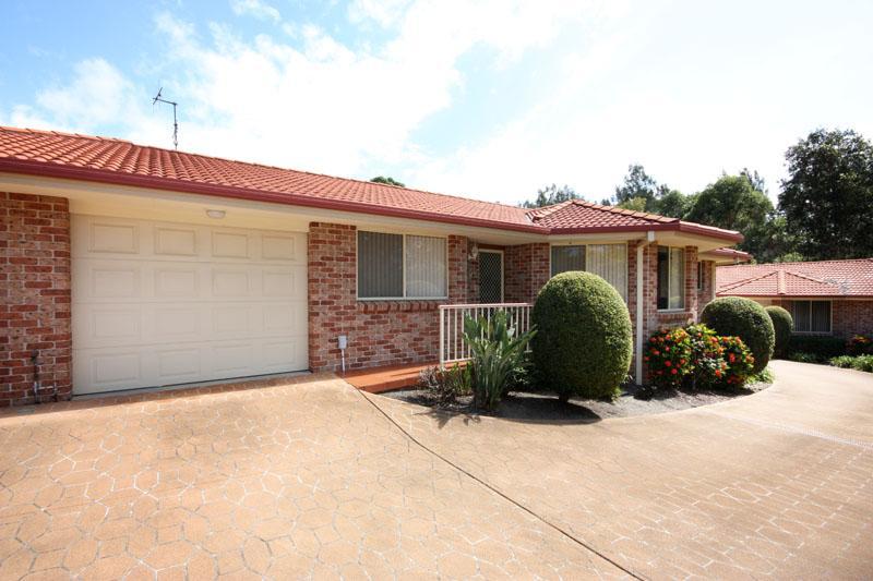 2/111 Lake Road, Port Macquarie