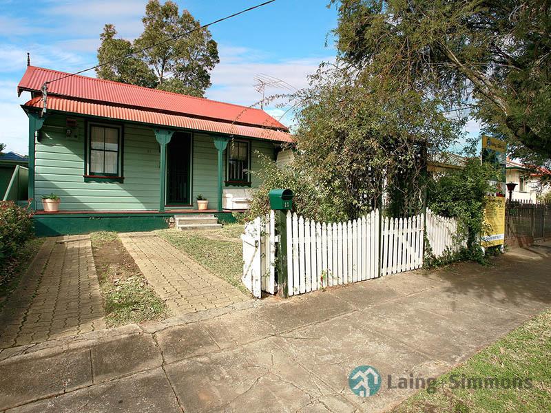 9/335-339																										Blaxcell Street
														
								Granville, NSW 2142
