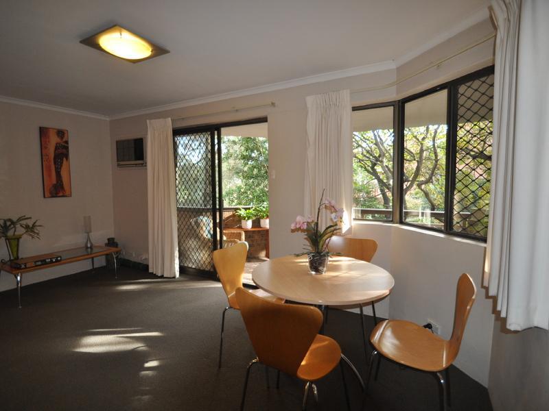 23/2 Parkes Road, Artarmon