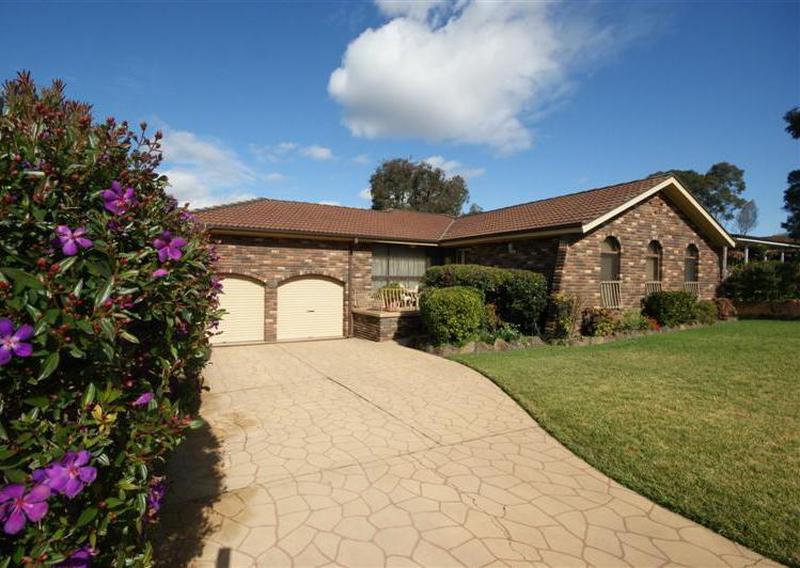 9/15																										Blaxcell Street
														
								Granville, NSW 2142
