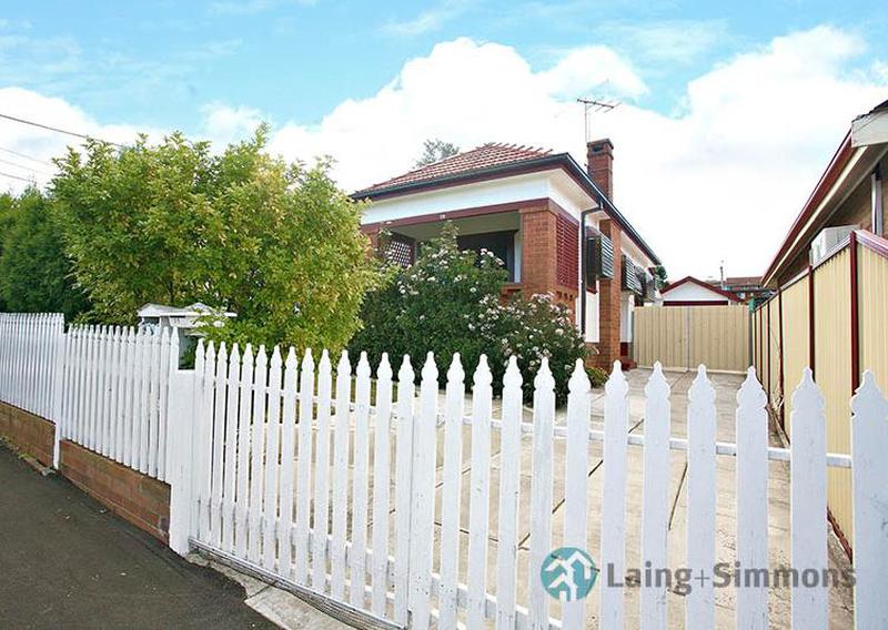 8/22-24																										Neil Street
														
								Merrylands, NSW 2160