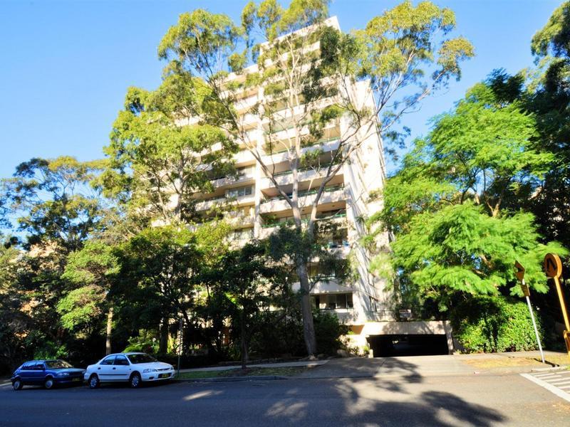 706/4 Broughton Road, Artarmon