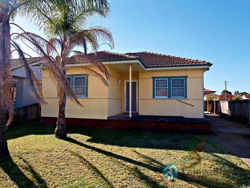 2/328																										Clovelly Road
														
								Clovelly, NSW 2031