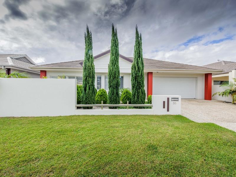 35 The Anchorage, Port Macquarie