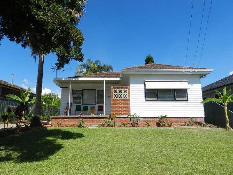 10/33																										Everard Street
														
								Port Macquarie, NSW 2444