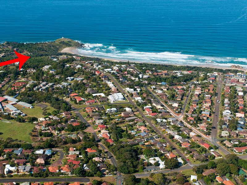 2/27 Matthew Flinders Drive, Port Macquarie