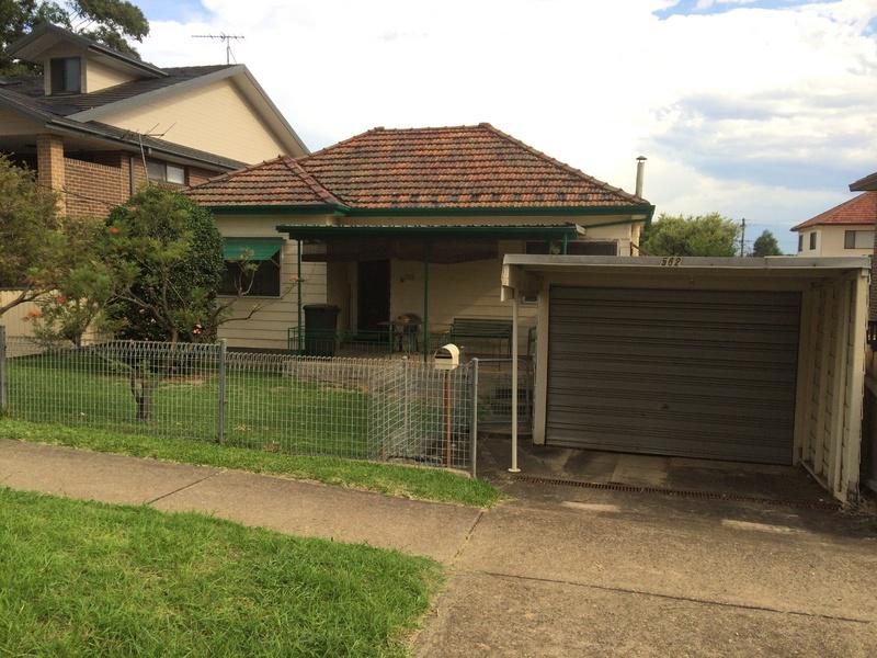 1																										Brenan St
														
								Fairfield, NSW 2165