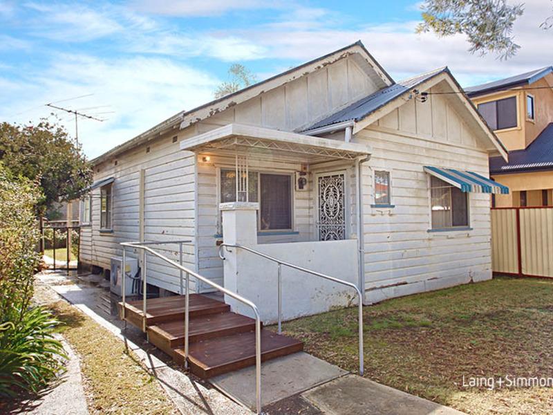 2/11-11A																										Ellis Street
														
								Merrylands, NSW 2160