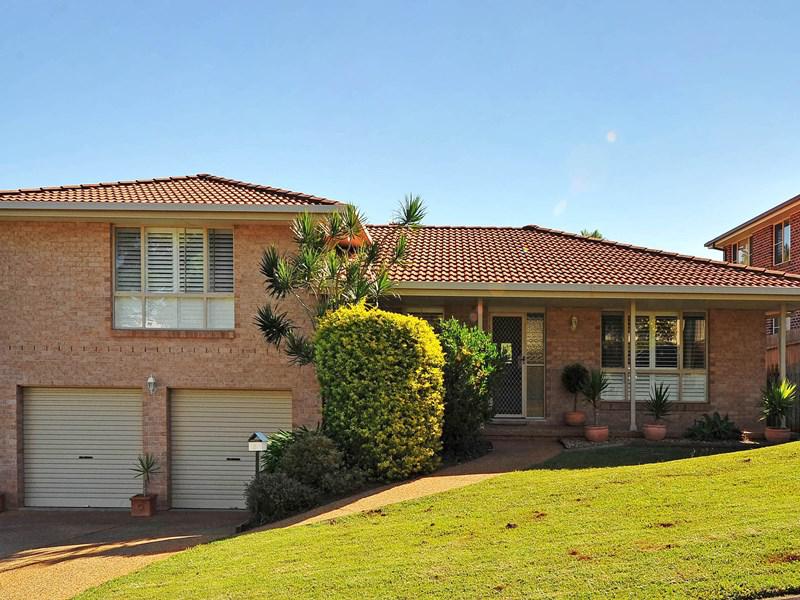 4/1																										Robertson Street
														
								Narrabeen, NSW 2101