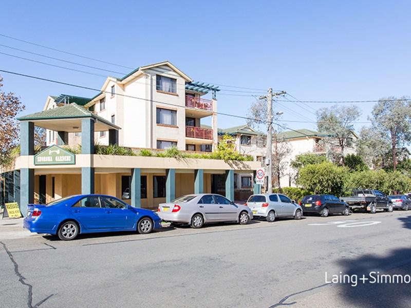 14/2-4 Kane Street, Guildford