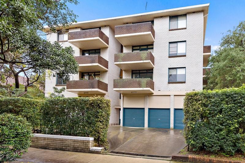 12/15 Duke Street, Kensington