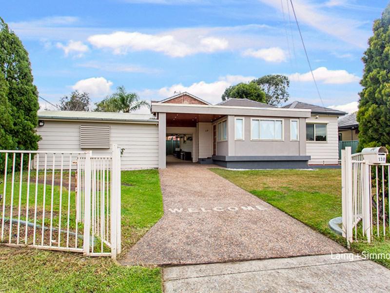 4/22																										Hawkesbury Avenue
														
								Dee Why, NSW 2099