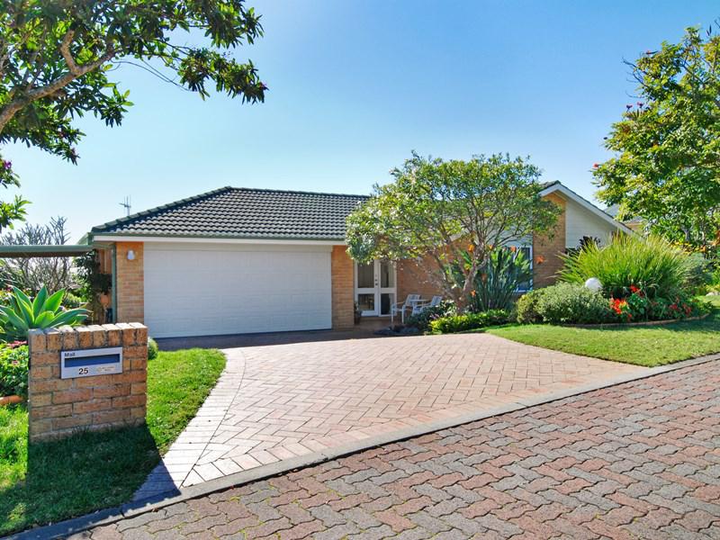 25 Robin Drive, Port Macquarie