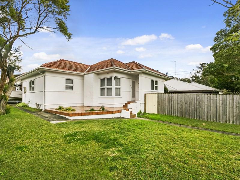 121 Mcintosh Road, Narraweena, NSW