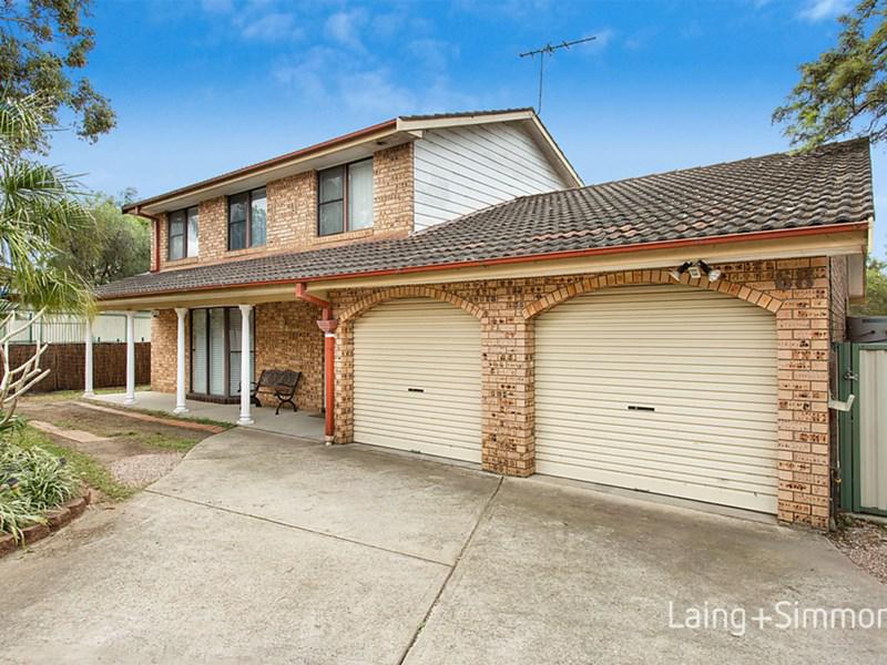 68 Sporing Avenue, Kings Langley