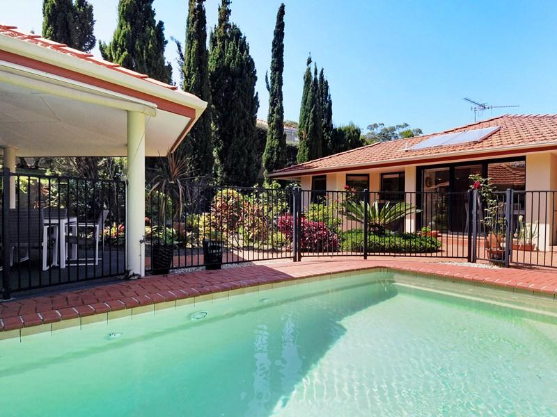 30/4-16																										Kingsway
														
								Dee Why, NSW 2099