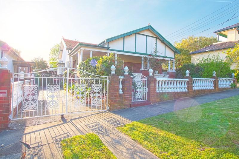 1 Conway Avenue, Randwick