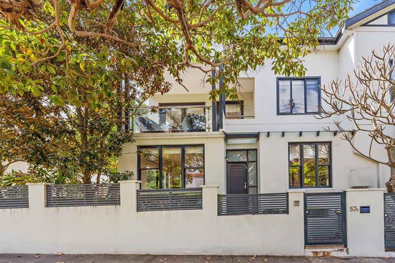 50/2																										Eastbourne Road
														
								Darling Point, NSW 2027