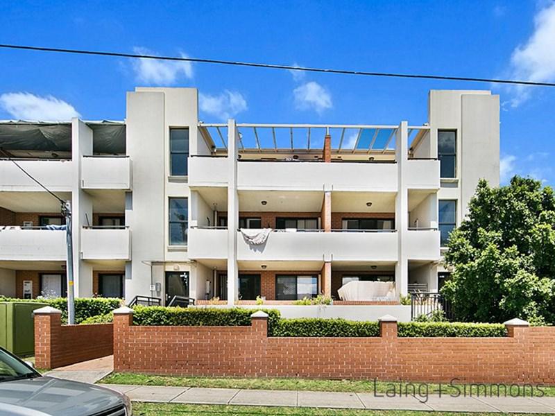7/80-82 Mountford Avenue, Guildford
