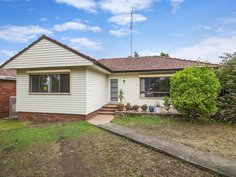 91 & 91a Monfarville Street, St Marys