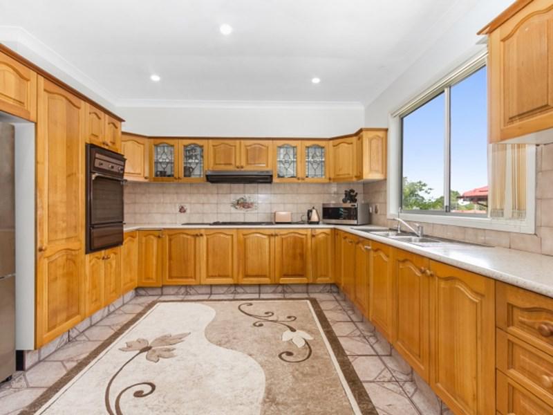 120 Barbara Boulevard, Seven Hills