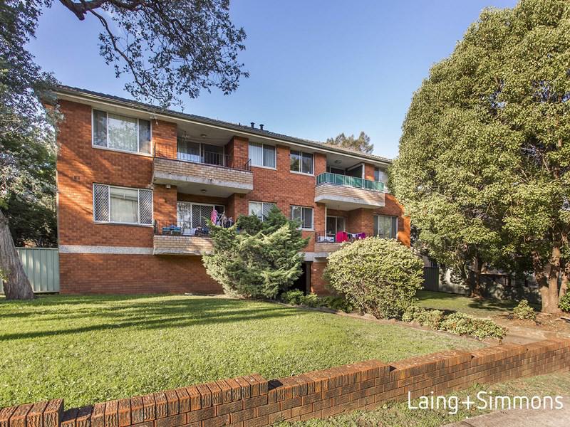 4/33-35 Crown Street, Granville