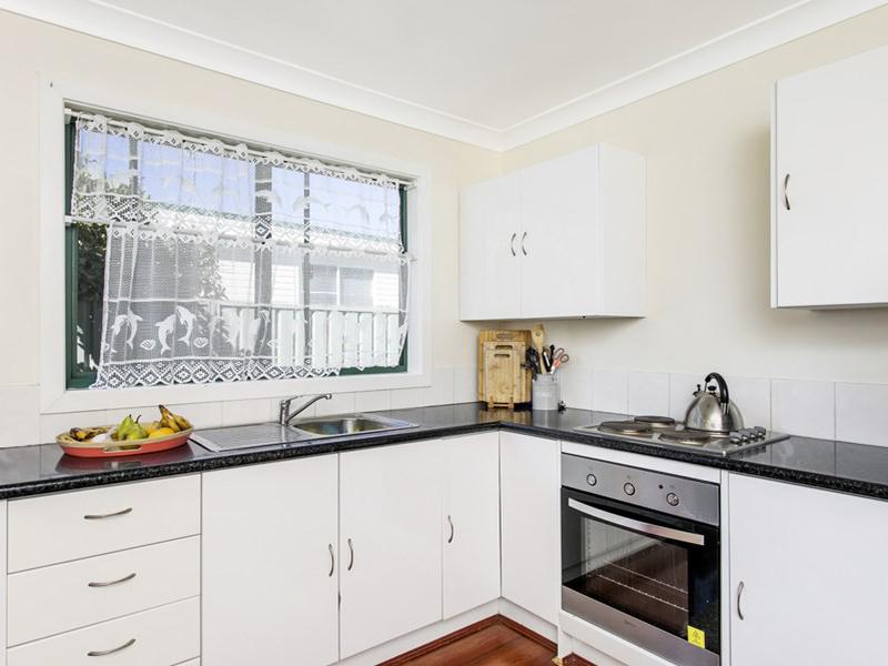 11 & 11a Idriess Crescent, Blackett