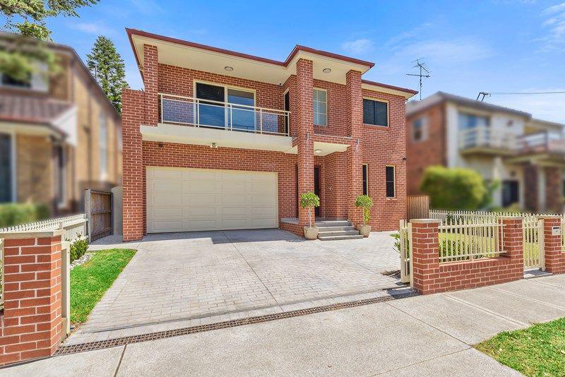 2/28-30																										Fielding St
														
								Collaroy, NSW 2097