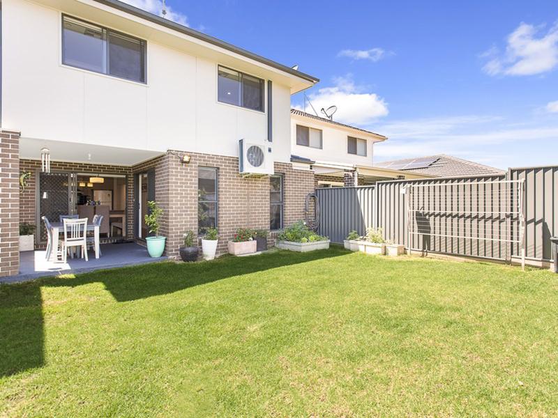 2/28-30																										Fielding St
														
								Collaroy, NSW 2097