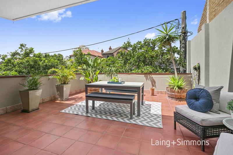 2/11-13 Pittwater Road, Manly
