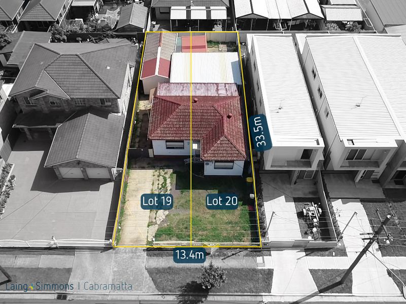 4/2																										Waugh Street
														
								Port Macquarie, NSW 2444