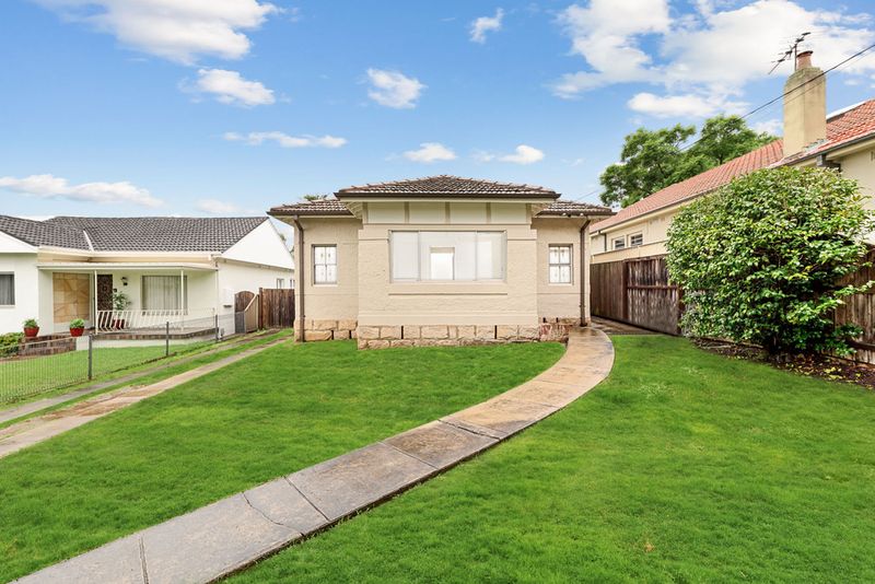 11 Gardenia Street, Lane Cove West NSW 2066 House Leased