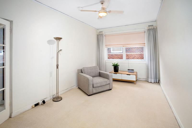 17/4 Henrietta Street, Double Bay