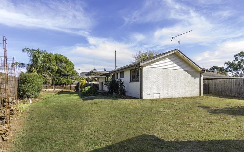 33 Malcolm Street, Bacchus Marsh VIC 3340 House Sold