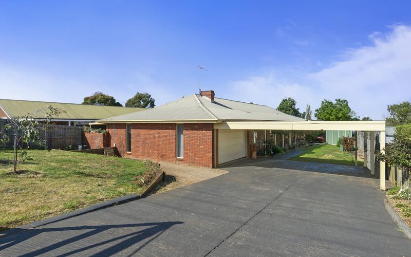 24 Inglis Street, Maddingley VIC 3340 House Sold raynerrealestate