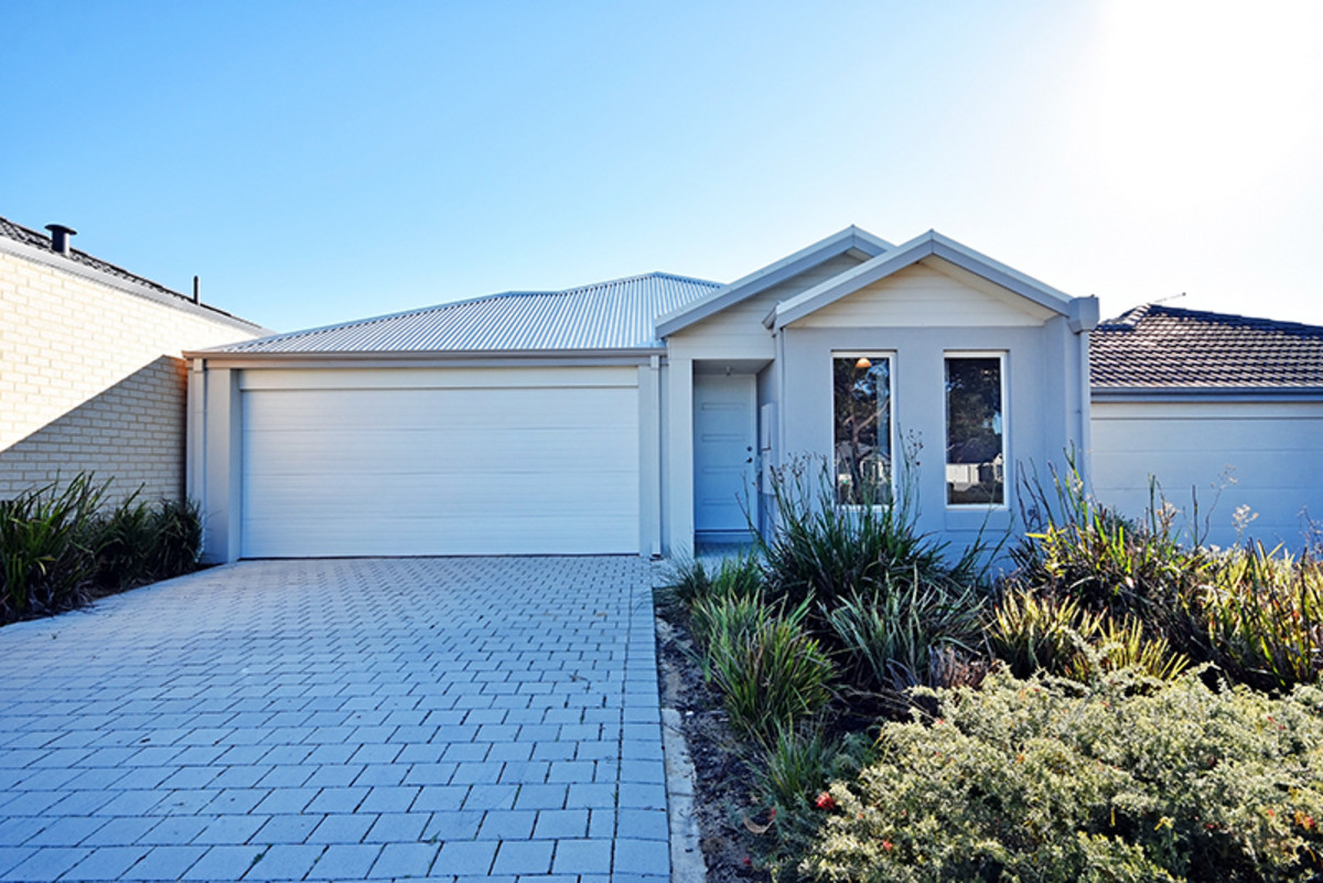 10 Hoverton Circuit, Aveley WA 6069 House Leased