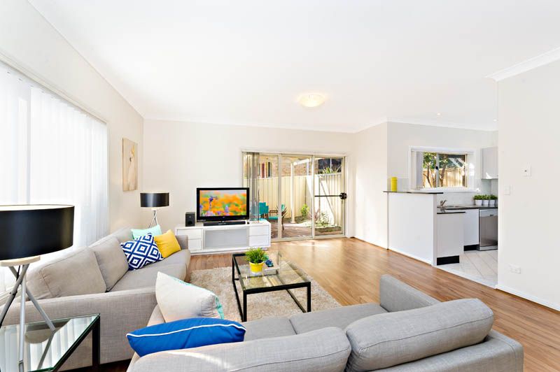 2/5 Junction Street, MIRANDA NSW 2228 Townhouse Sold