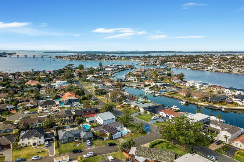 93 Belgrave Esplanade