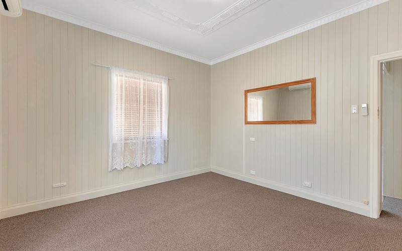 8 John Street, GOOMBUNGEE QLD 4354 Property Information