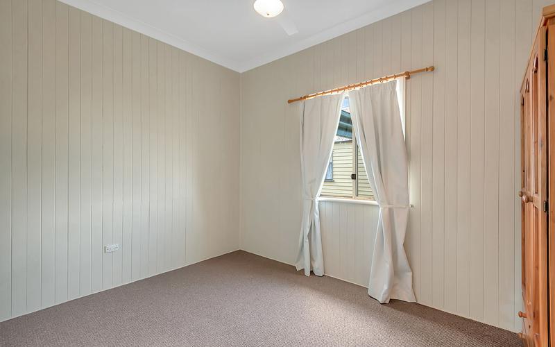 8 John Street, GOOMBUNGEE QLD 4354 Property Information