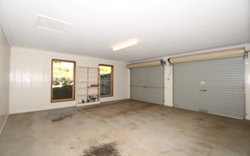 5 Carnation Court, MIDDLE RIDGE QLD 4350 Property Information