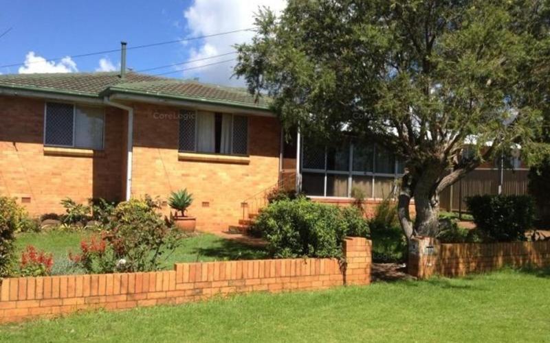 10 Boronia Street, CENTENARY HEIGHTS QLD 4350 Property Information