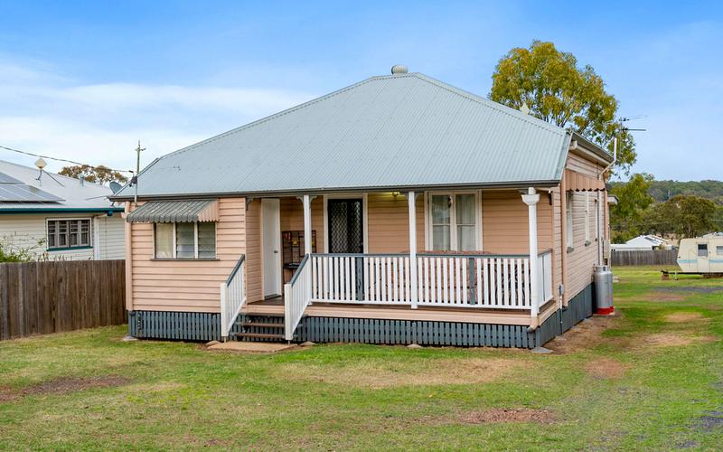 145 Mocatta Street, GOOMBUNGEE QLD 4354 Property Information