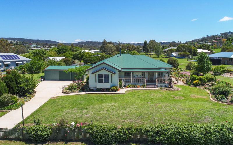 2 Andrews Court, HODGSON VALE QLD 4352 Property Information