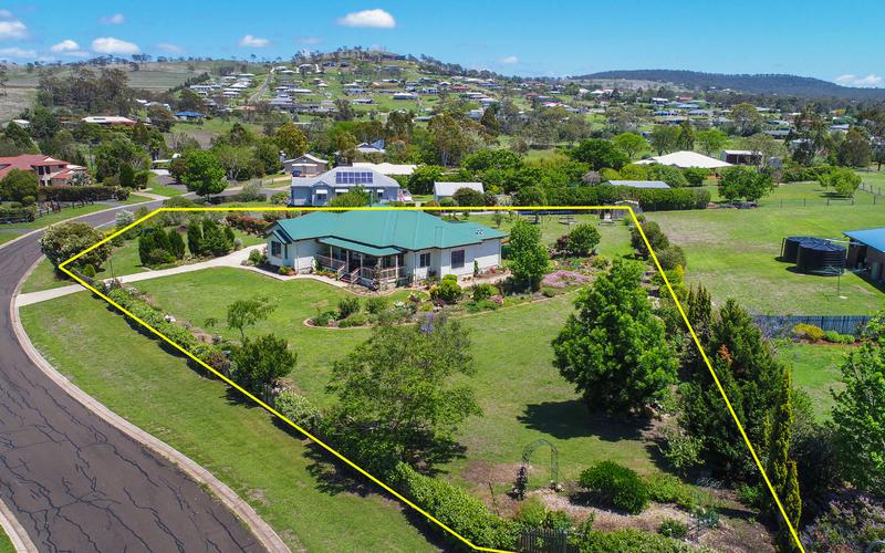 2 Andrews Court, HODGSON VALE QLD 4352 Property Information