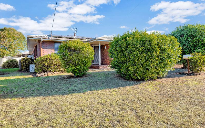 6 Pamela Street, DARLING HEIGHTS QLD 4350 House Sold remaxsuccess