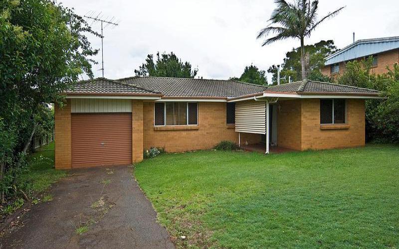 95 Alderley St, TOOWOOMBA QLD 4350 House Sold