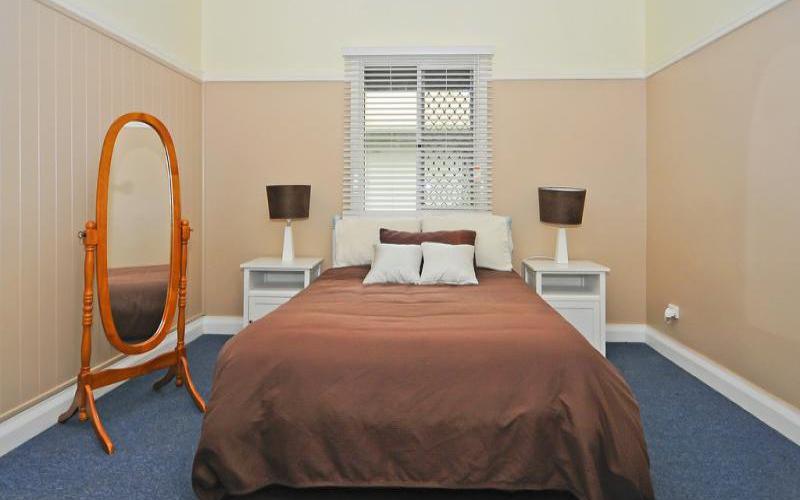 17 Mooney St, TOOWOOMBA CITY QLD 4350 Property Information