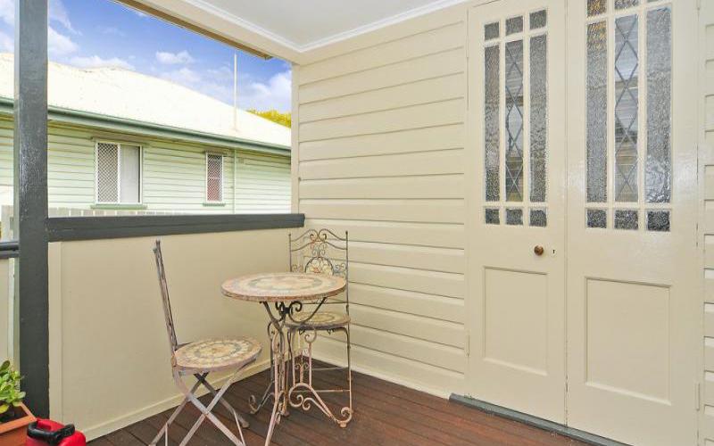 17 Mooney St, TOOWOOMBA CITY QLD 4350 Property Information